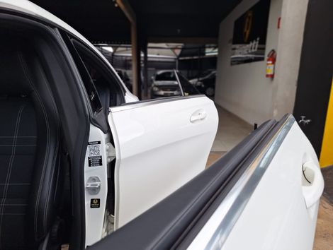 Mercedes CLA-200 Urban 1.6 TB 16V/Flex Aut.