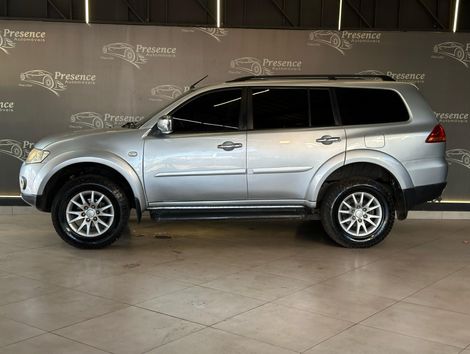 Mitsubishi Pajero DAKAR 3.2 4x4 T.I. Dies. 5p Aut.