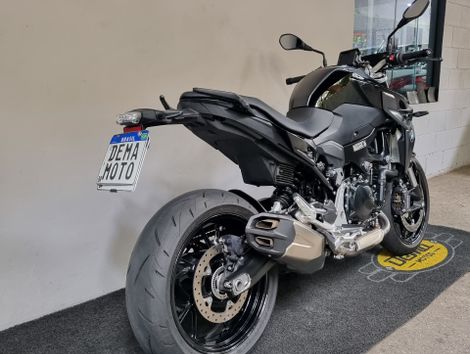 BMW F 900 R Sport Plus