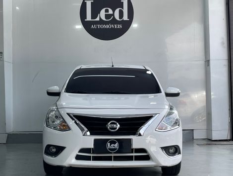 Nissan VERSA SL 1.6 16V FlexStart 4p Aut.