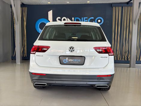 VolksWagen TIGUAN Allspac Comf 250 TSI 1.4 Flex