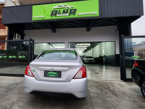 Nissan VERSA 1.0 12V FlexStart 4p Mec.