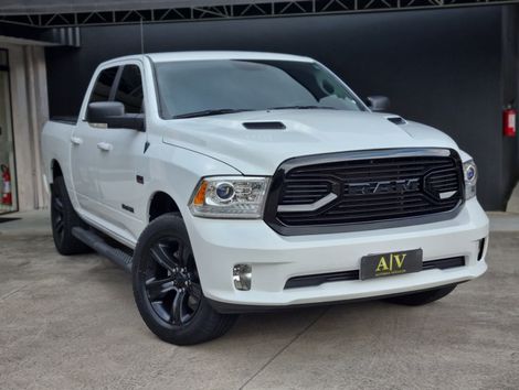 RAM CLASSIC LARAMIE 5.7 CD V8 4X4 Aut.