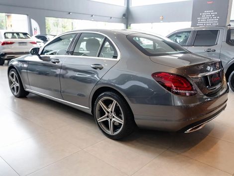 MERCEDES-BENZ 1.6 CGI FLEX AVANTGARDE 9G-TRONIC