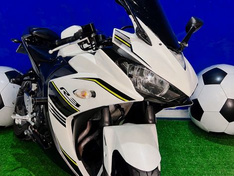 YAMAHA YZF R-3 321/ABS
