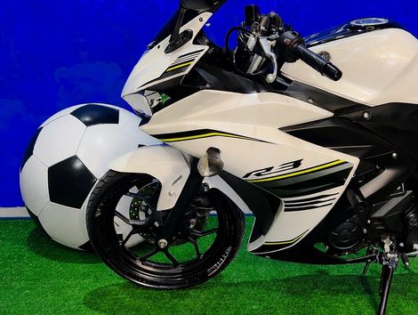 YAMAHA YZF R-3 321/ABS