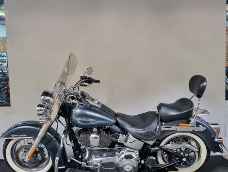 Harley SOFTAIL DELUXE  FLSTN