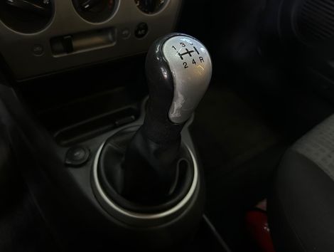Ford Fiesta Sedan SE 1.6 8V Flex 4p