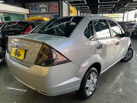 Ford Fiesta Sedan SE 1.6 8V Flex 4p