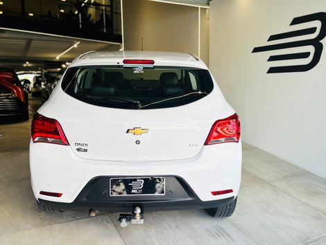 Chevrolet ONIX HATCH LTZ 1.4 8V FlexPower 5p Aut.