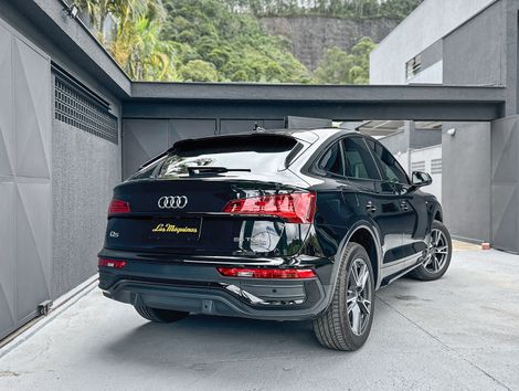 Audi Q5 SB P Black. 2.0 TFSIe S.Tr. Qt (Hib.)