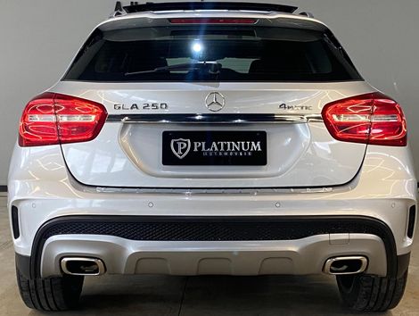 Mercedes-Benz GLA 250 Sport 2.0 TB 16V 4x4 211cv Aut.