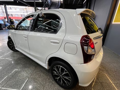 Toyota ETIOS PLATINUM 1.5 Flex 16V 4p Aut.