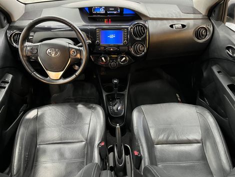 Toyota ETIOS PLATINUM 1.5 Flex 16V 4p Aut.
