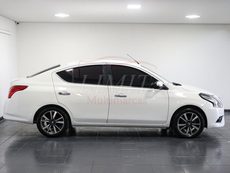 Nissan VERSA SL 1.6 16V FlexStart 4p Aut.