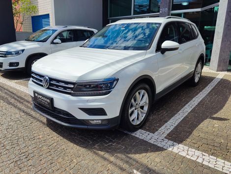 VolksWagen TIGUAN Allspac Comf 250 TSI 1.4 Flex