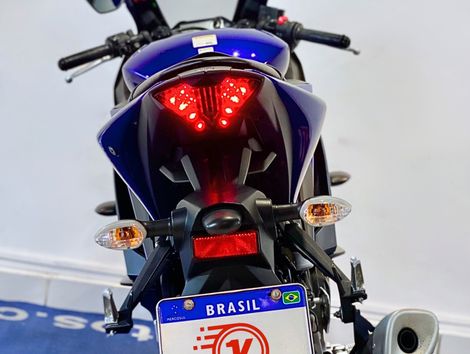 YAMAHA YZF R-3 321/ABS