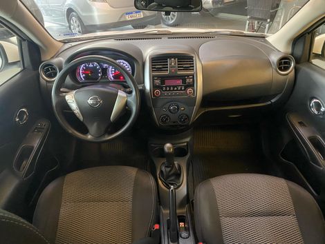 Nissan VERSA SV 1.6 16V FlexStart 4p Mec.