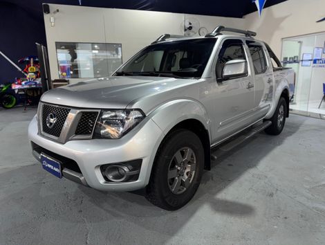 Nissan Frontier SV AT. CD 4x4 2.5 TB Dies. Aut.
