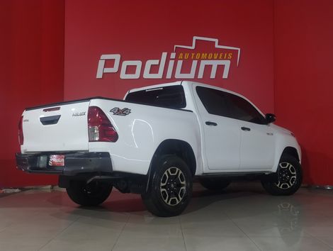 Toyota Hilux CD 4x4 2.8 Diesel Mec.