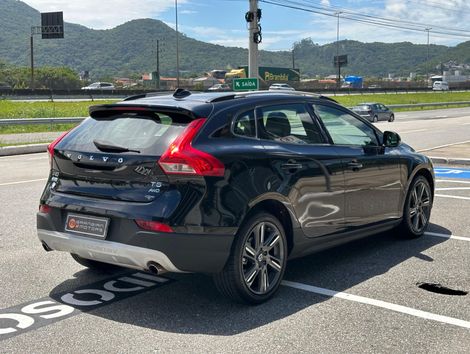 Volvo V40 T-5 Cross Country 2.0 Awd Aut.