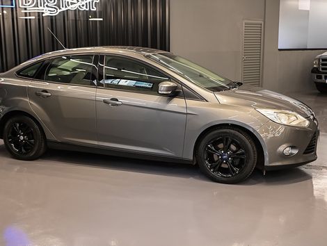 Ford Focus Sedan 2.0 16V/2.0 16V Flex 4p Aut.