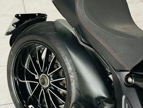 Ducati DIAVEL 1198