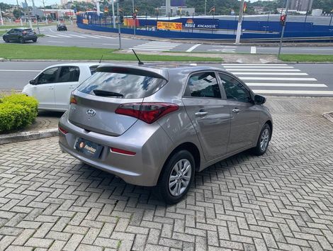 Hyundai HB20 Unique 1.0 Flex 12V Mec.