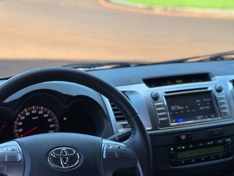 Toyota Hilux CD SRV 4x2 2.7 Flex 16V Aut.
