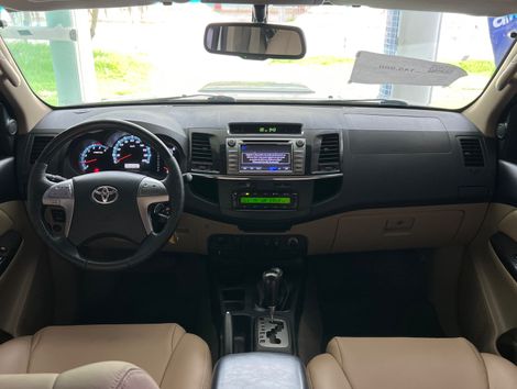 Toyota Hilux SW4 SRV D4-D 4x4 3.0 TDI Dies. Aut