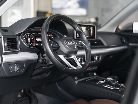 Audi Q5 S-Line 2.0 TFSI Quattro S-tronic 252cv