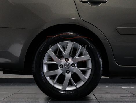 Nissan VERSA SL 1.6 16V Flex Fuel 4p Mec.