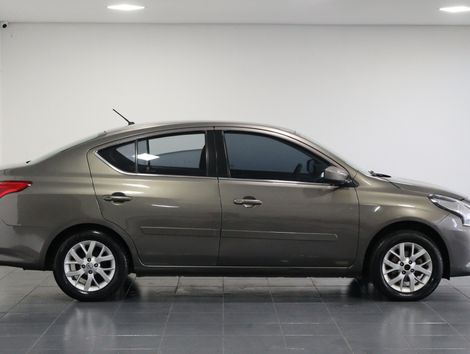 Nissan VERSA SL 1.6 16V Flex Fuel 4p Mec.