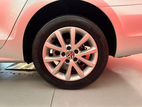 VolksWagen JETTA Comfortline 2.0 T.Flex 8V 4p Tipt.