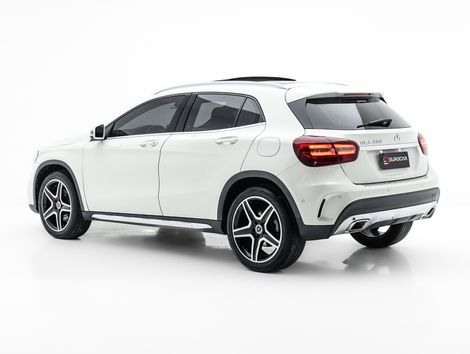 Mercedes GLA 250 Sport 2.0 TB 16V 4x2  211cv Aut.