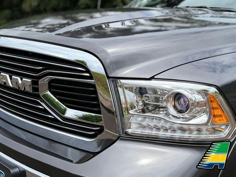 RAM CLASSIC LARAMIE 5.7 CD V8 4X4 Aut.