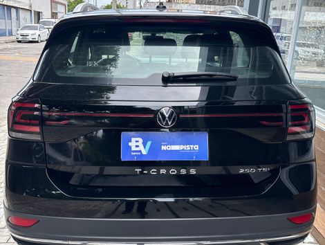 VolksWagen T-Cross Highline 1.4 TSI Flex 16V 5p Aut
