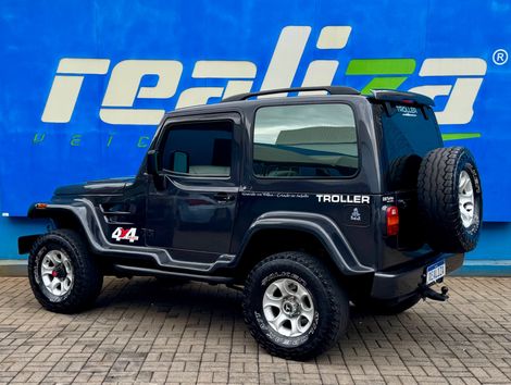 Troller T-4 4x4 2.8 TB Int. Cap. Rígida Diesel