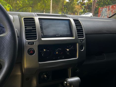 Nissan Frontier LE CD 4x4 2.5 TB Diesel Aut.