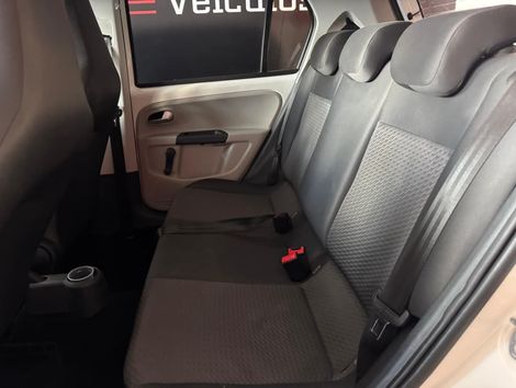 VolksWagen up! move 1.0 Total Flex 12V 5p