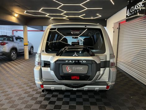 Mitsubishi Pajero HPE Full 3.2 4x4 T.I.Dies. 5p Aut
