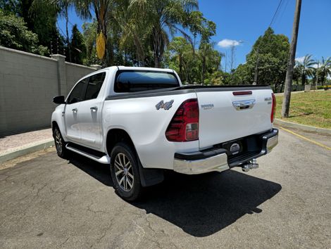 Toyota Hilux CD SRV 4x2 2.7 Flex 16V Aut.
