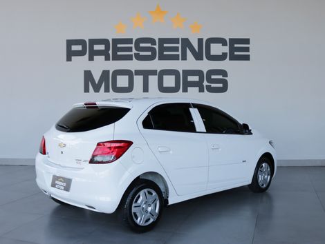 Chevrolet ONIX HATCH Joy 1.0 8V Flex 5p Mec.