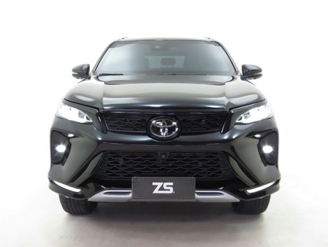 Toyota Hilux SW4 Diamond 2.8 TB 4x4 Die. Aut.