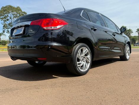 Citroën C4 LOUNGE Exclusive 1.6 Turbo 4p Aut.
