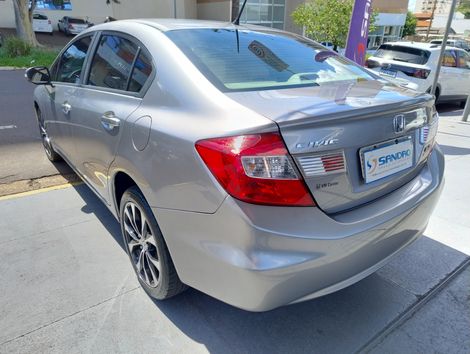 Honda Civic Sedan LXR 2.0 Flexone 16V Aut. 4p