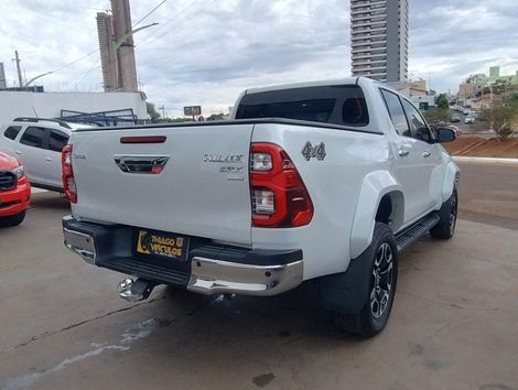 Toyota Hilux CD SRX Plus 4x4 2.8 TDI Die. Aut.