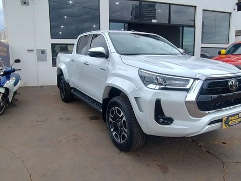Toyota Hilux CD SRX Plus 4x4 2.8 TDI Die. Aut.
