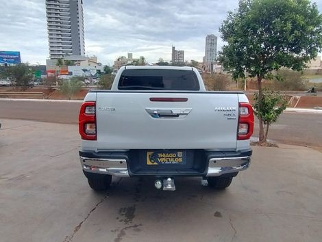 Toyota Hilux CD SRX Plus 4x4 2.8 TDI Die. Aut.