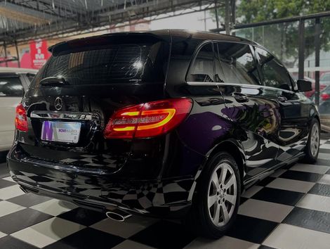 Mercedes Classe B 200 CGI 1.6 TB Sport 156cv Aut
